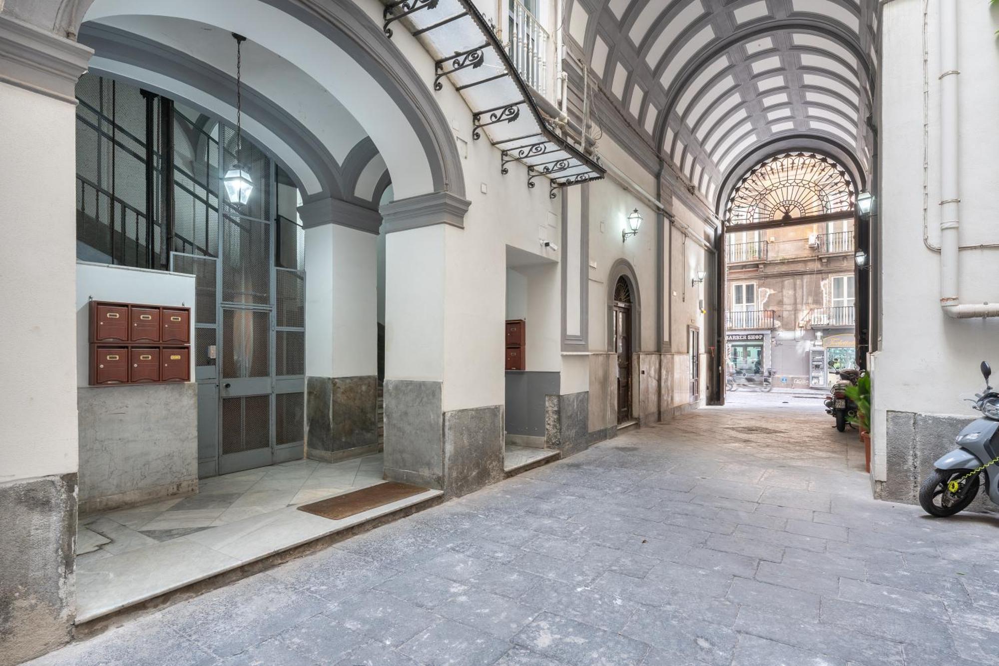 The Prince Residence Napoli Esterno foto